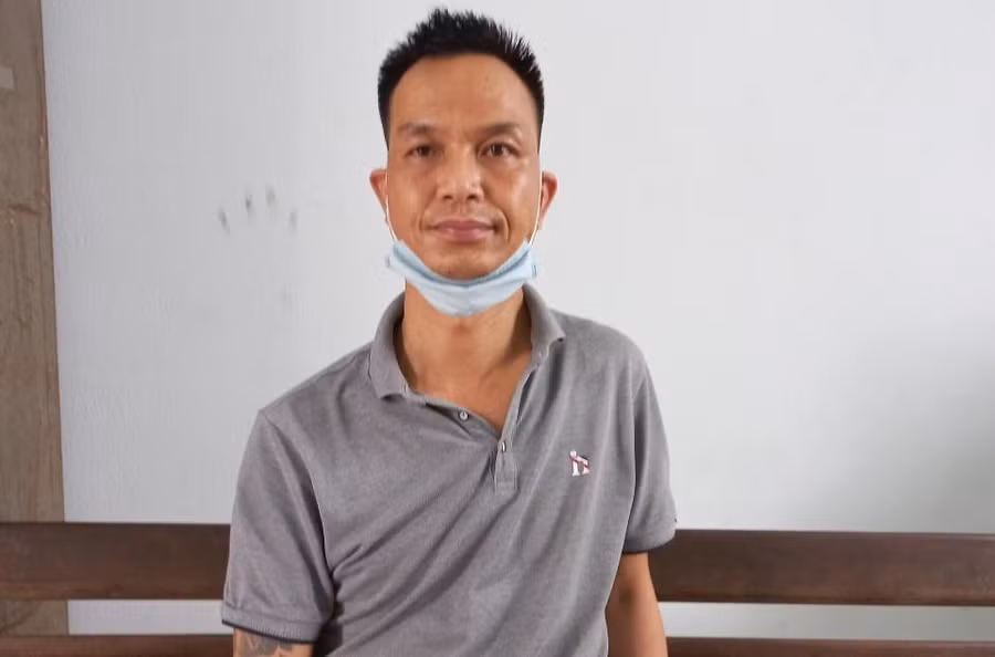 Chủ quán A Thịnh bị tạm giữ. Ảnh: Nguyễn Tú Chủ quán A Thịnh bị tạm giữ. Ảnh: Nguyễn Tú