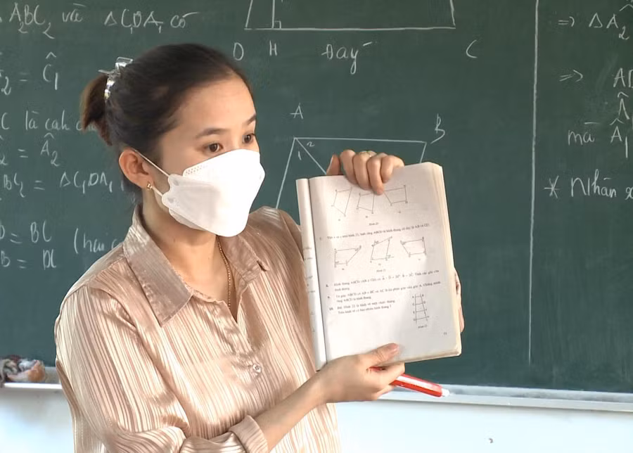  Việc dạy học ở vùng đồng bào thiểu số đối mặt với nhiều khó khăn. Ảnh: Trần Hiếu