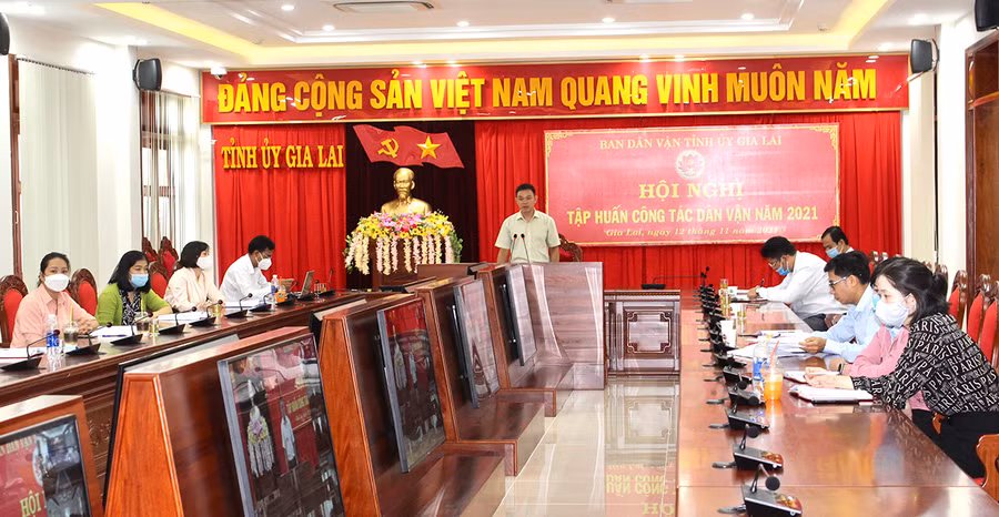 Quang cảnh hội nghị tập huấn công tác dân vận năm 2021. Ảnh: Phan Lài Quang cảnh hội nghị tập huấn công tác dân vận năm 2021. Ảnh: Phan Lài