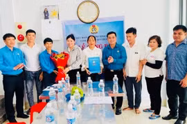 Ra mắt Ban chấp hành Công đoàn cơ sở Công ty TNHH MINHO FASHION. Ảnh: Đoàn Bình