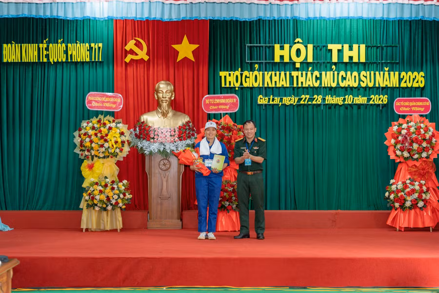 tuyen-thu-pham-thi-noi-doi-10-gianh-giai-nhat-va-danh-hieu-ban-tay-vang.jpg