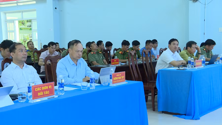 cac-dai-bieu-tham-gia-hoi-nghi.jpg