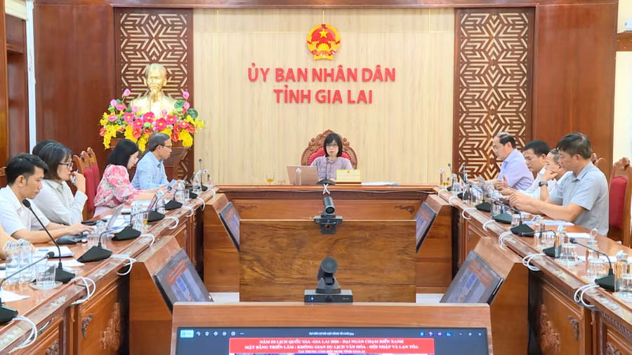 Quang cảnh cuộc họp. Ảnh: Minh Hoàng