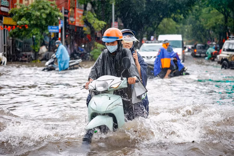 Dự báo Hà Nội còn mưa lớn đến hết ngày hôm nay 26.8