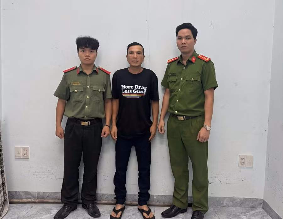 doi-tuong-nguyen-ngoc-du.jpg