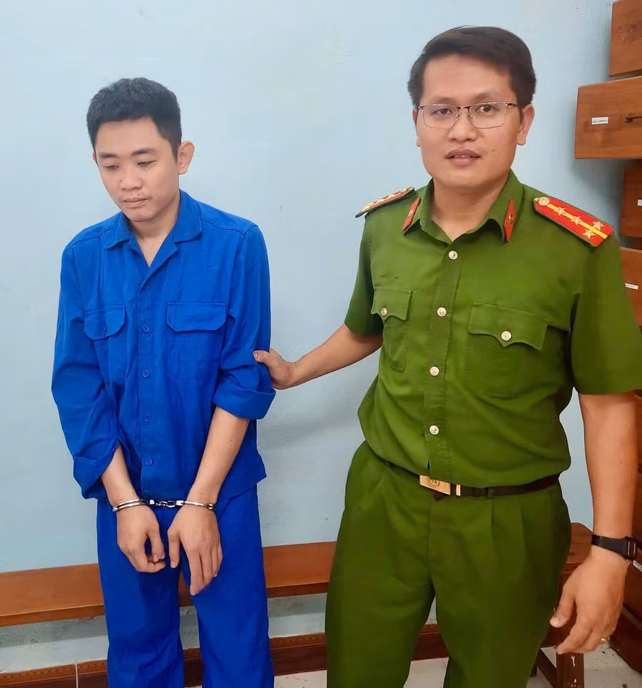doi-tuong-nguyen-dinh-vien-phuong.jpg