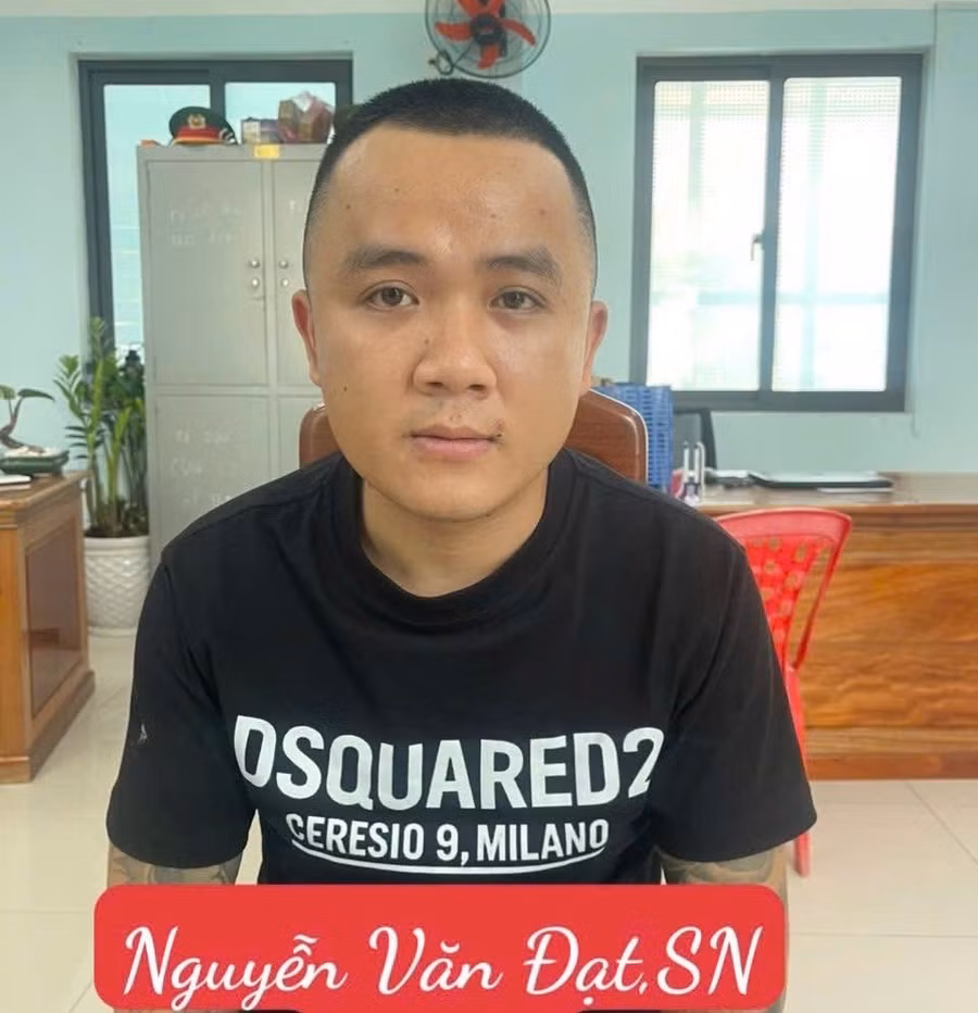 doi-tuong-dat-tai-co-quan-cong-an.jpg