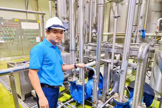 Anh Chu Xuân Trường Phó Chủ tịch Công đoàn Nafoods Tây Nguyên với các sáng kiến cải tiến kỹ thuật