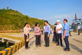 Phó Chủ tịch UBND tỉnh Nguyễn Thị Thanh Lịch (thứ 2 từ trái sang) khảo sát làng chài Hải Minh - nơi lưu giữ nhiều giá trị lịch sử, văn hóa. Ảnh: Ngọc Nhuận