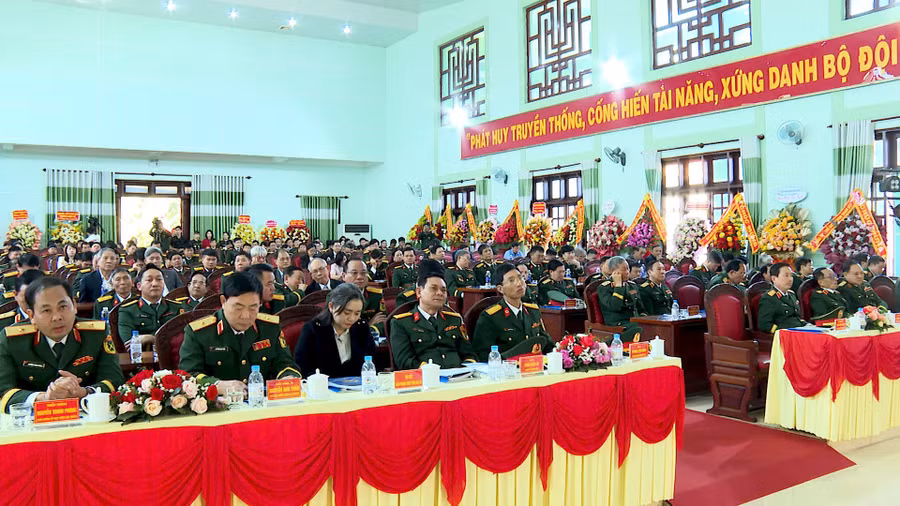 cac-dai-bieu-du-le-ki-niem.jpg