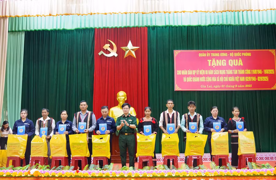 4-dai-ta-luu-van-doan.jpg