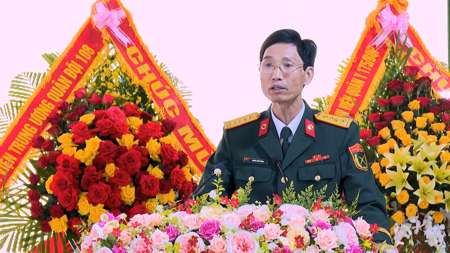 dai-ta-hoang-tien-dung-giam-doc-benh-vien-quan-y-211-doc-bai-dien-van-tai-le-ki-niem.jpg