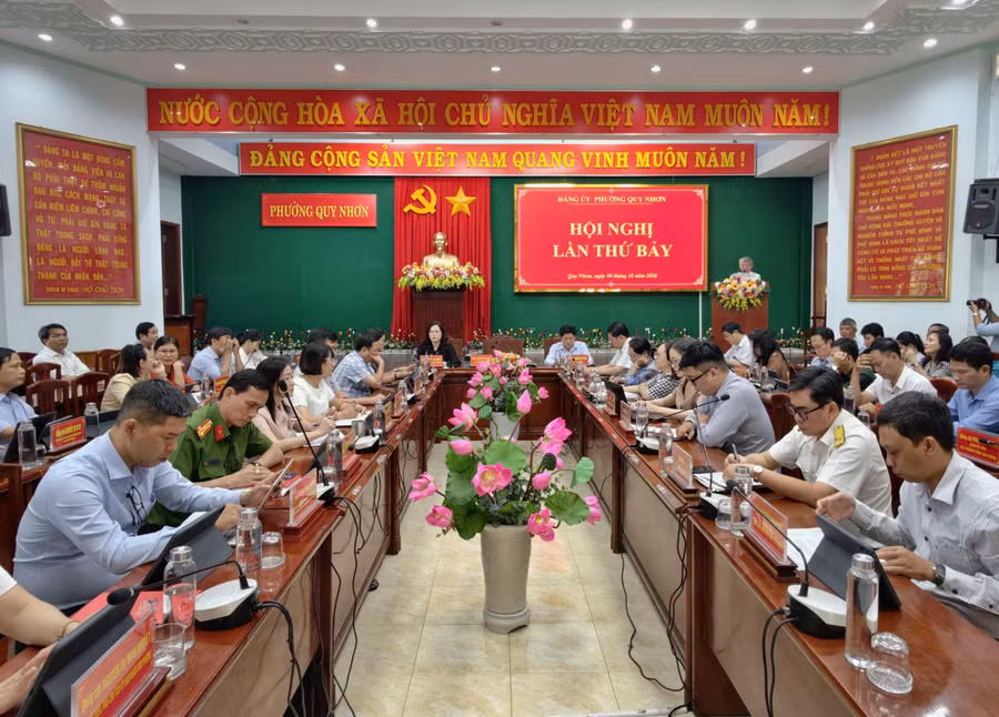 hoi-nghi-ban-chap-hanh-dang-bo-phuong-quy-nhon-lan-thu-7.jpg