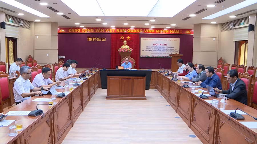 quang-canh-hoi-nghi-tao-diem-cau-gia-lai.jpg