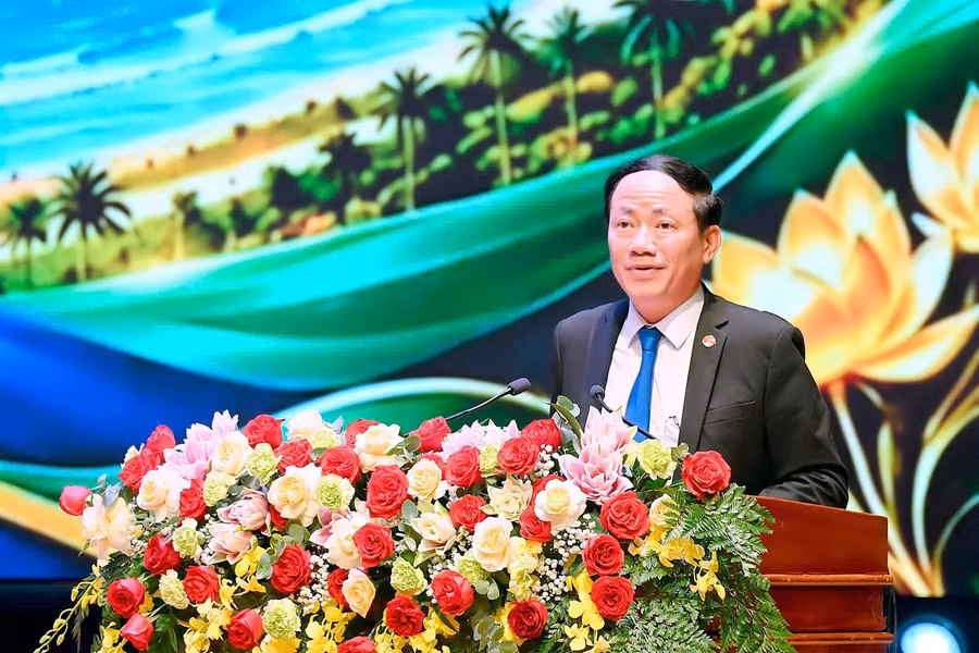 Chủ tịch UBND tỉnh Phạm Anh cam kết luôn đồng hành, tháo gỡ khó khăn, tạo môi trường thuận lợi để doanh nghiệp phát triển. Ảnh: Đức Thụy