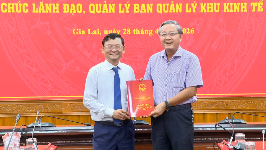 trao-quyet-dinh.jpg