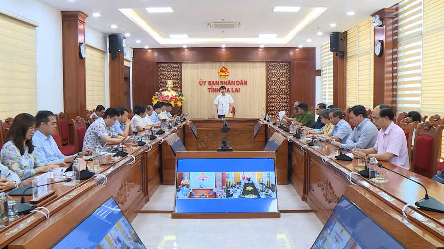 ra-soat-day-nhanh-tien-do-trien-khai-mo-hinh-xa-hat-nhan-so-tai-xa-tay-son.jpg