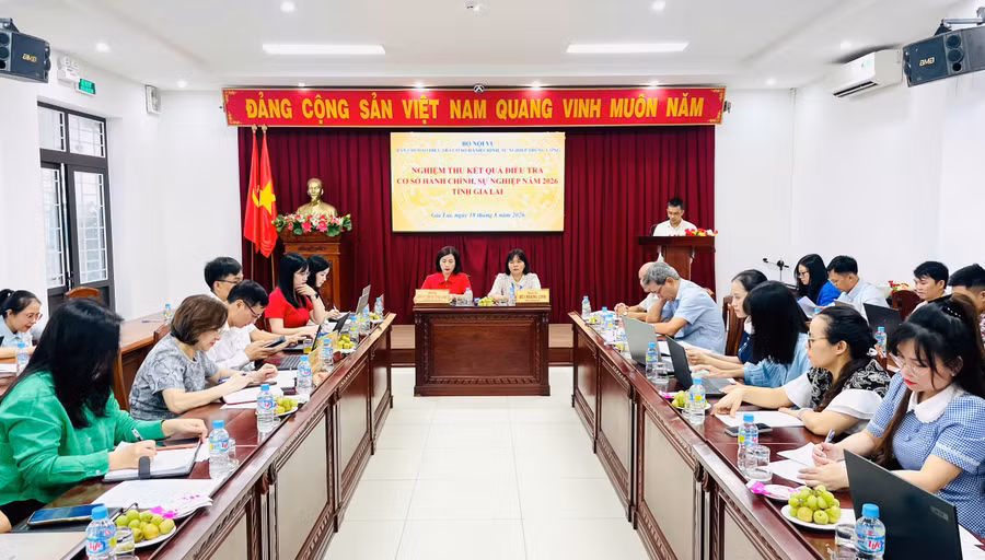 doan-nghiem-thu-trung-uong-lam-viec-tai-gia-lai-ve-ket-qua-dieu-tra-co-so-hanh-chinh-su-nghiep.jpg