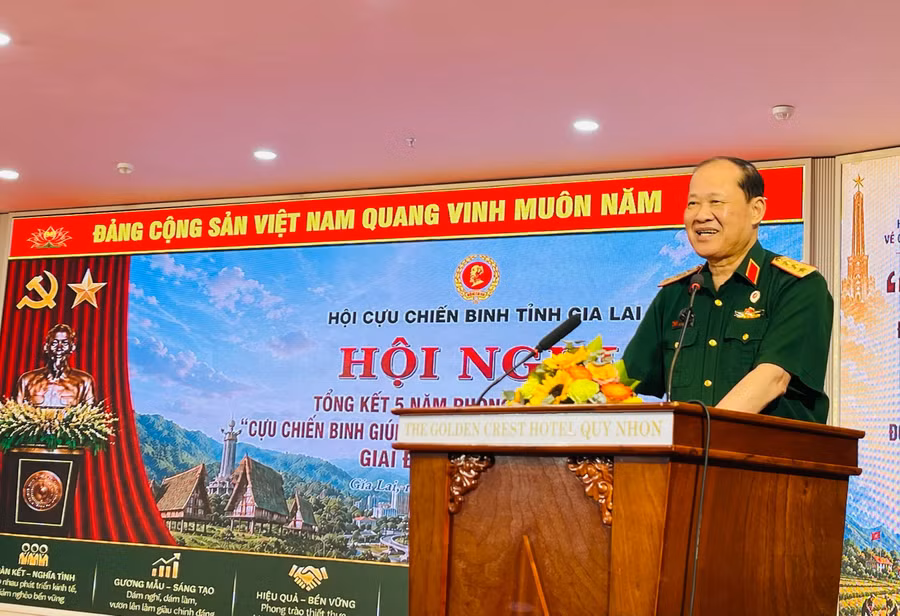 Phó Chủ tịch Ủy ban Trung ương MTTQ Việt Nam, Chủ tịch Hội Cựu chiến binh Việt Nam Bế Xuân Trường phát biểu chỉ đạo hội nghị. Ảnh: Trung Nghĩa