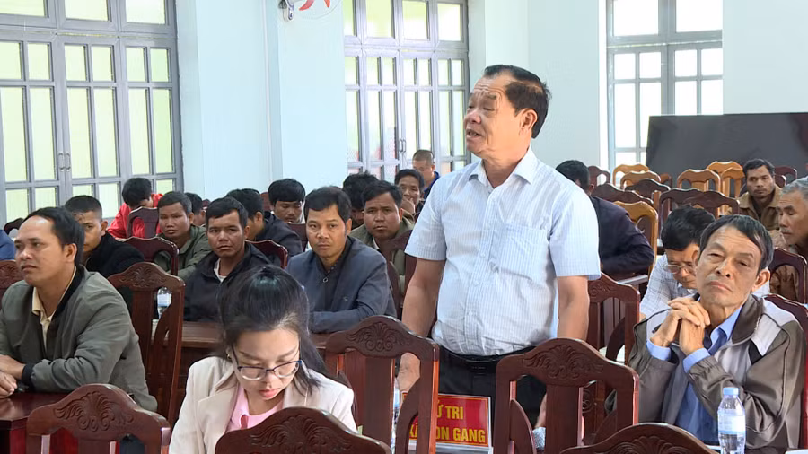 cu-tri-xa-kon-gang-dong-gop-y-kien-voi-cac-ung-cu-vien-dbqh-khoa-xvi.jpg