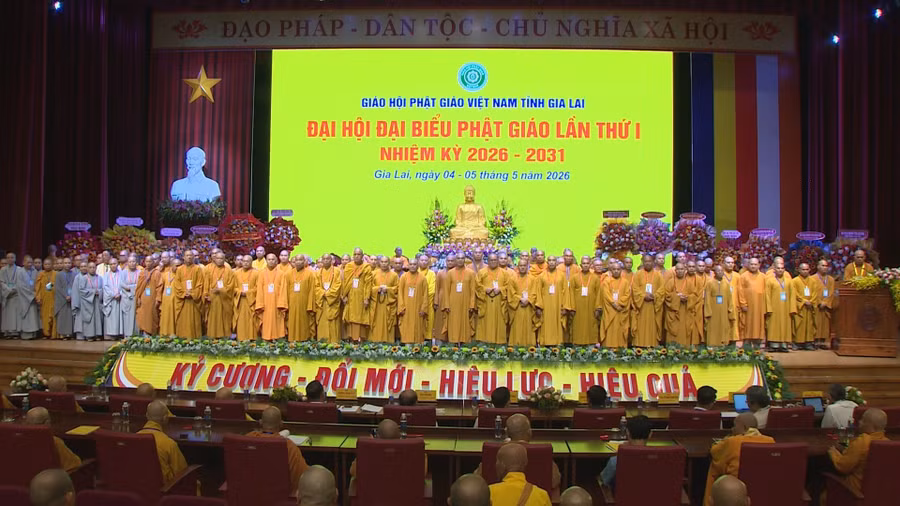 Đại hội thống nhất suy cử 14 đại biểu vào Ban Chứng minh và 104 đại biểu vào Ban Trị sự Giáo hội Phật giáo Việt Nam tỉnh Gia Lai nhiệm kỳ 2026-2031. Ảnh: Trung Nghĩa