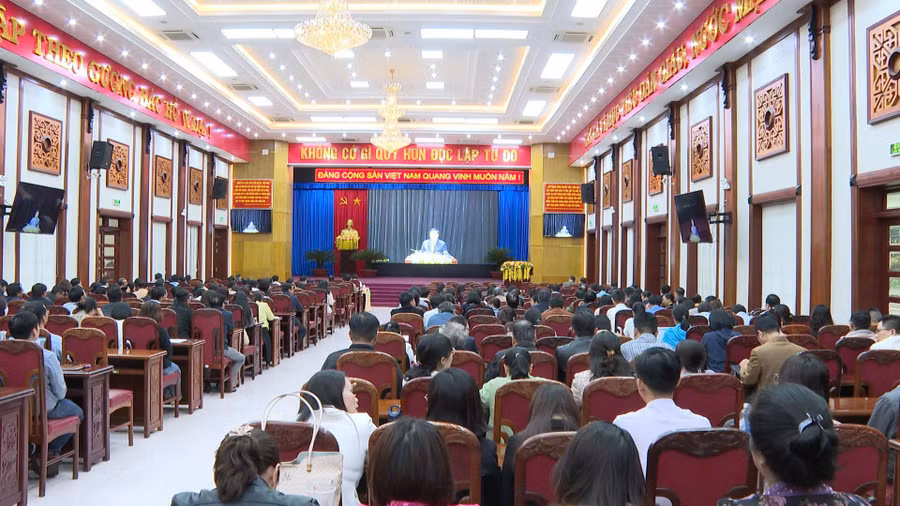 cac-dai-bieu-tham-du-tap-huan-tai-hoi-truong-2-9-tp-pleiku-anh-thanh-sang.jpg