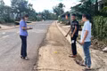 Bắt đối tượng cướp giật điện thoại tại xã Chư Prông.