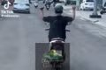 Gia Lai: Xác minh xử lý người điều khiển xe mô tô buông 2 tay từ bài đăng trên mạng xã hội
