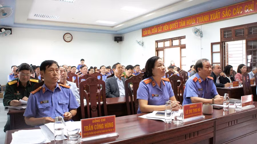 cac-dai-bieu-tham-du-hoi-nghianh-rh.jpg
