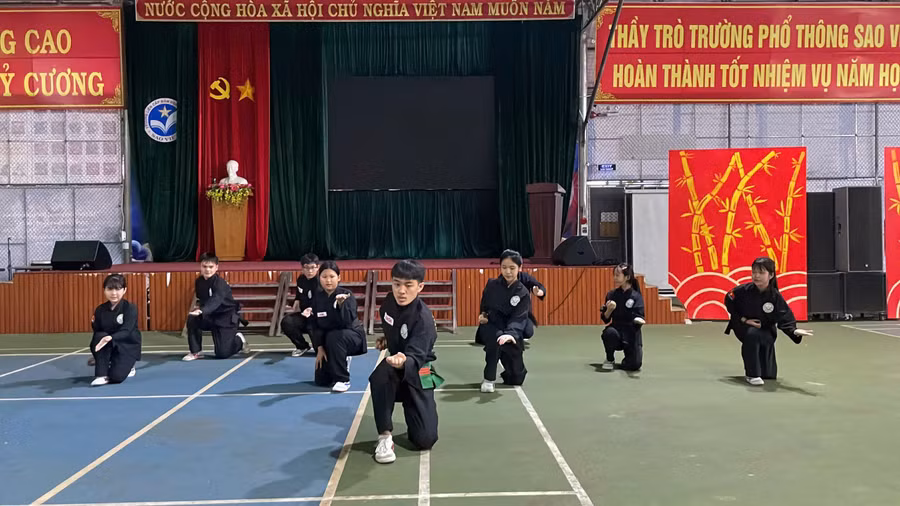 cac-van-dong-vien-thi-dau-giai-vo-co-truyen-chao-mung-hoi-thao-khoa-hoc-trai-nghiem-he-nam-hoc-2025-2026-anh-anh-duong.jpg