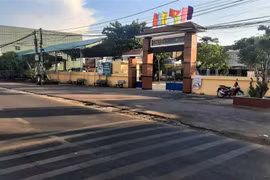 Xã Tuy Phước Đông: Xóa bỏ bến xe tự phát trước cổng trường học
