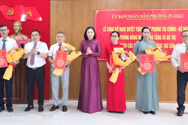 Phường Pleiku thành lập 2 phòng chuyên môn, bổ nhiệm 5 cán bộ lãnh đạo