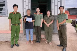 Công an xã Ia Pa hỗ trợ công dân mắc kẹt tại sân bay Nội Bài về quê an toàn