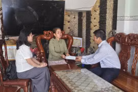Gia Lai: Hỗ trợ 26 triệu đồng cho chủ tàu cá bị cháy và gia đình ngư dân mất tích trên biển