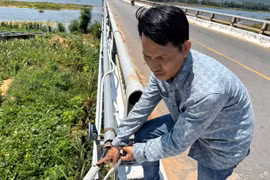 Bắt quả tang đối tượng cắt trộm dây điện tại cầu Lại Giang