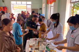 BĐBP Gia Lai khám bệnh, cấp thuốc miễn phí cho gần 500 người dân vùng biên