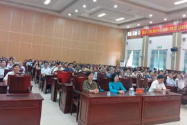 Khai giảng lớp Bồi dưỡng chuyên đề lịch sử Đảng “Đảng ta thật là vĩ đại”