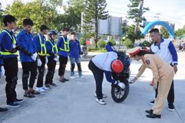 Hơn 3.000 học sinh, sinh viên được tập huấn kỹ năng lái xe an toàn
