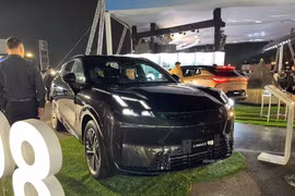 Lynk & Co 08 EM-P ra mắt Việt Nam: SUV PHEV hạng D, giá từ 1,299 tỷ đồng