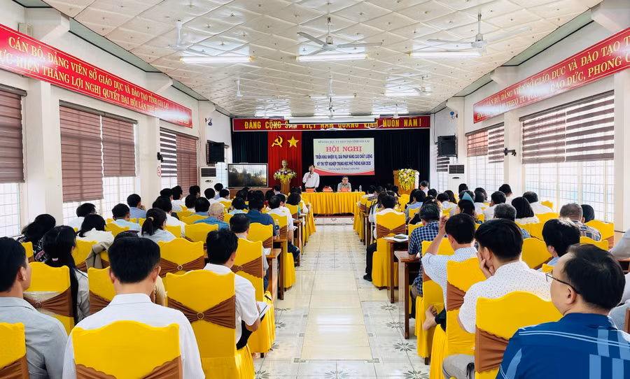 quang-canh-hoi-nghi.jpg