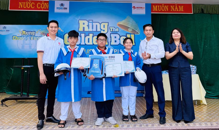 hoi-thi-rung-chuong-vang-tieng-anh.jpg