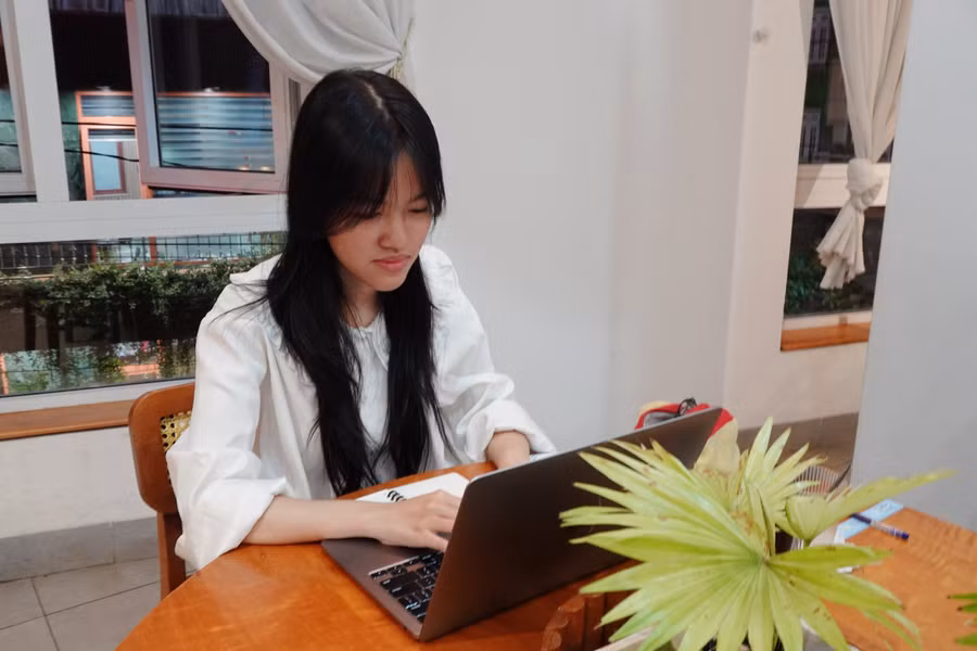 ha-ngan-da-quen-thuoc-voi-viec-dung-ai-trong-hoc-tap-8559-9880.jpg