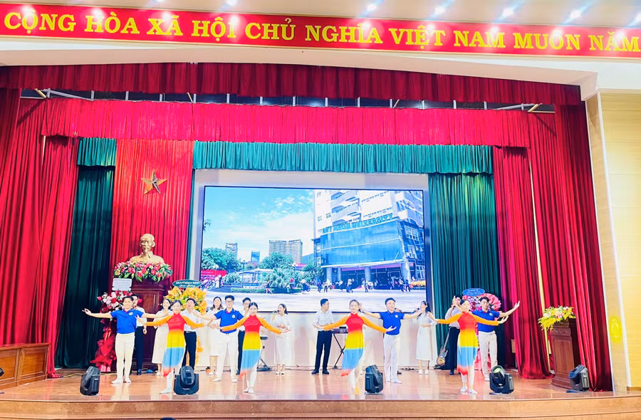chuong-trinh-van-nghe.jpg
