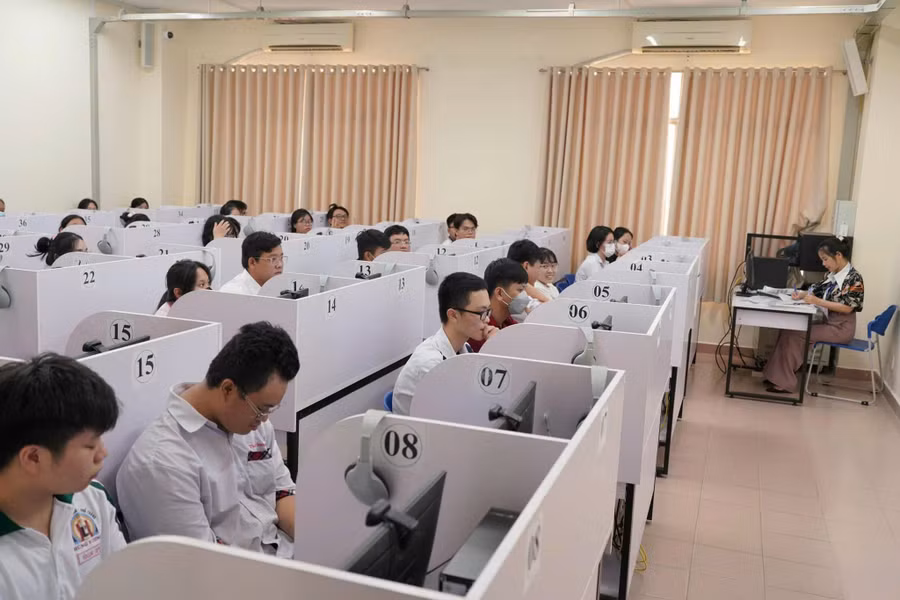 sphcm-3330.jpg
