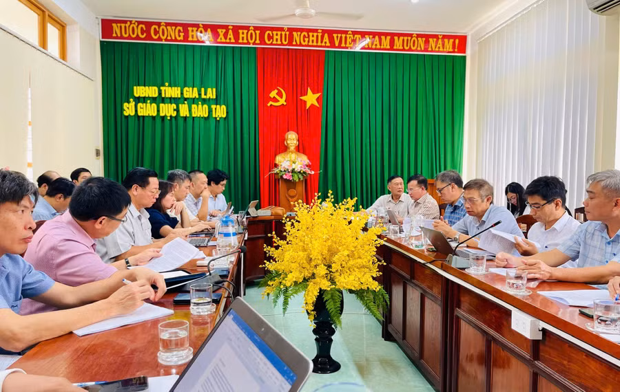 khao-sat-ve-ket-qua-trien-khai-chien-luoc-phat-trien-giao-duc-dao-tao.jpg