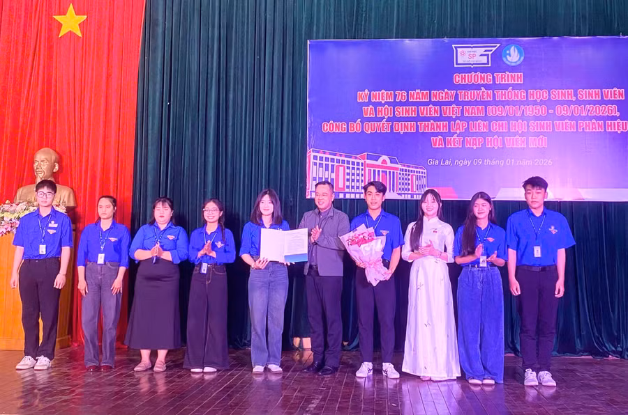 thanh-lap-lien-chi-hoi-sinh-vien-truonng-dhsp-thanh-pho-ho-chi-minh-tai-phan-hieu-gia-lai.jpg