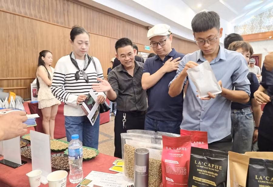 nhieu-san-pham-ca-phe-che-bien-sau-duoc-san-xuat-tai-gia-lai.jpg