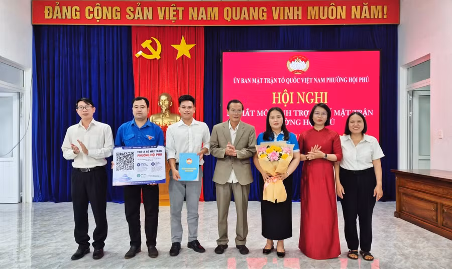 ra-mat-mo-hinh-tro-ly-so-mat-tran-phuong-hoi-phu.jpg