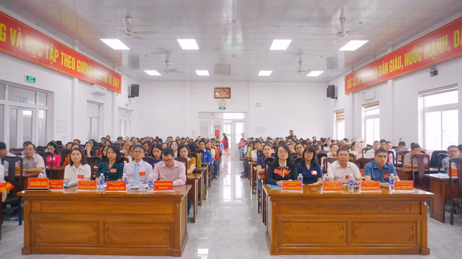 phuong-hoi-phu-khai-mac-hoi-thi-bao-cao-vien-tuyen-truyen-vien-gioi-nam-2026.jpg
