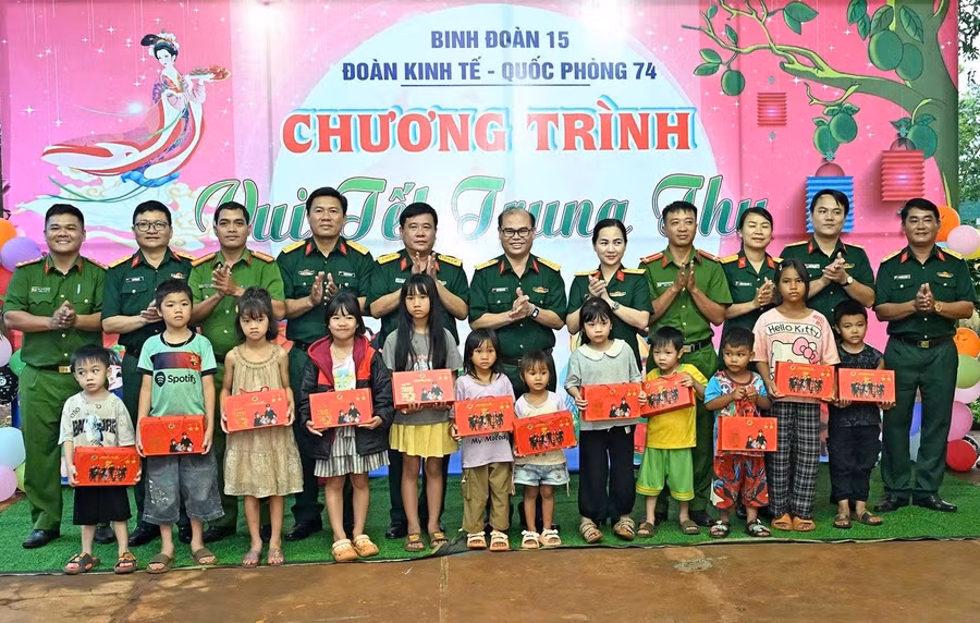 binh-doan-15-danh-hon-38-ty-dong-cham-lo-tet-trung-thu-cho-thieu-nhi.jpg